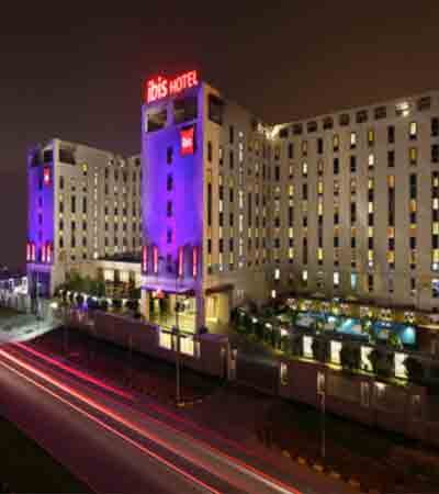 escorts services ibis hotel in delhi